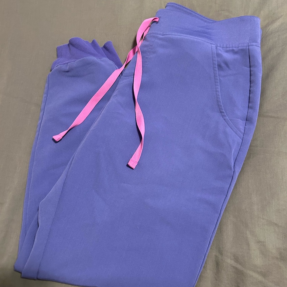 Figs Amethyst Zamora HR Jogger